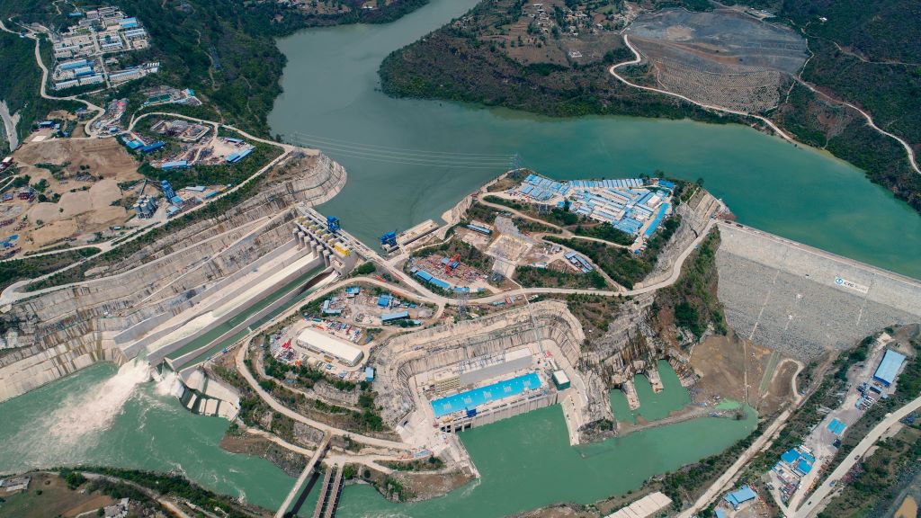 中巴經濟走廊首個水電項目——巴基斯坦卡洛特水電站。（三峽集團供圖）